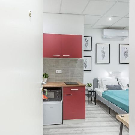 Super Central Super Small Будапеща Екстериор снимка